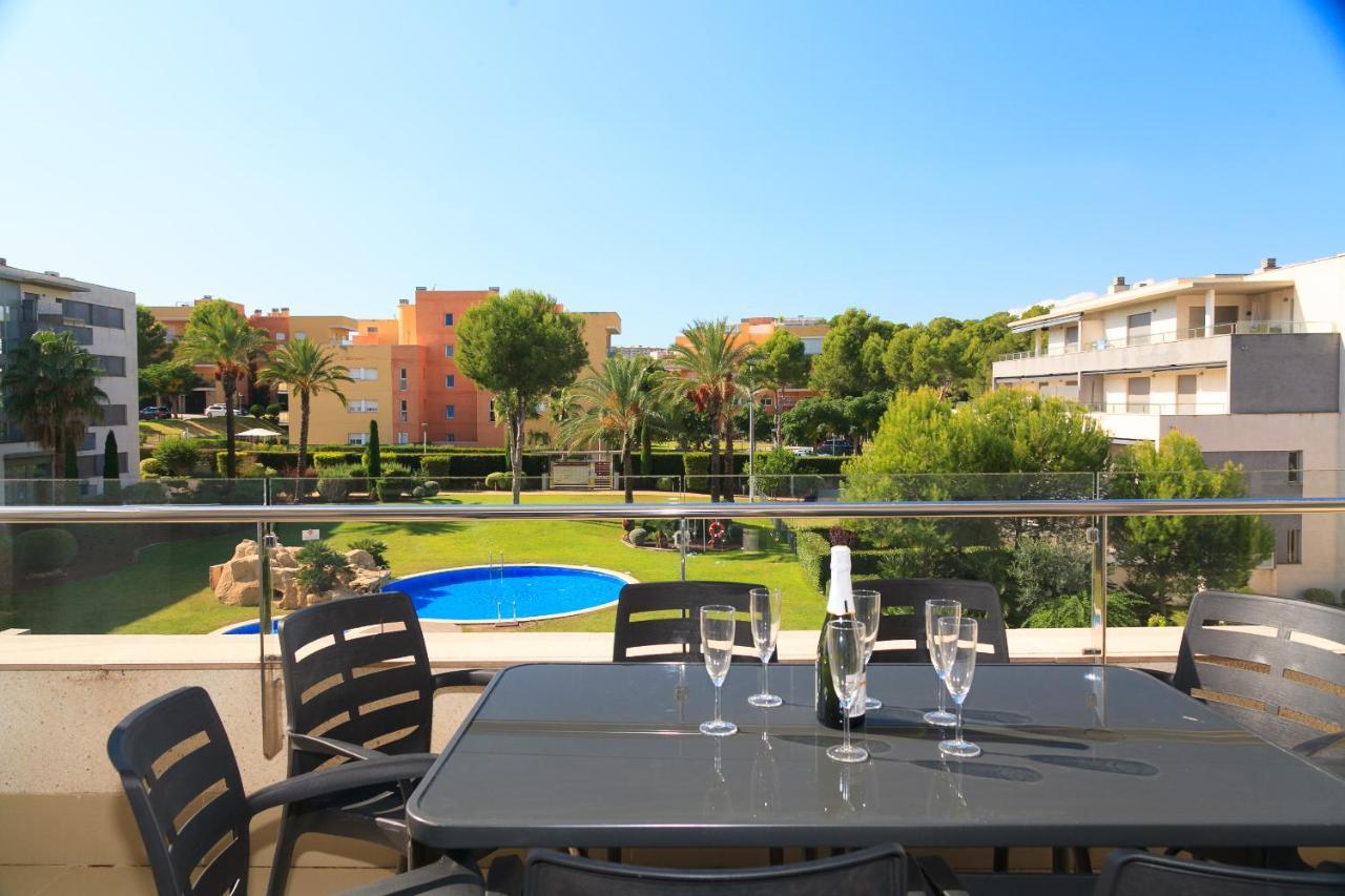 Uhc Salou Villa Family Complex Exterior photo